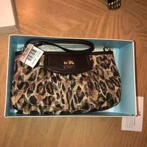 COACH WRISTLET NEVER WORN. AUTHENTIC